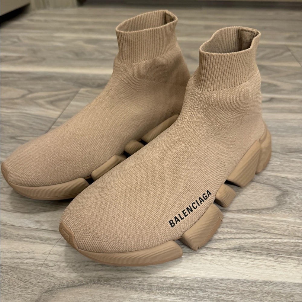 Authentic balenciaga sneakers size 7